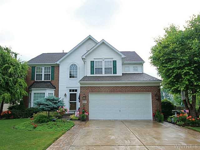 7277 Wilrose Ct, North Tonawanda, NY 14120 - photo 1