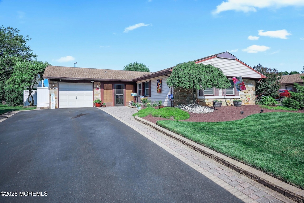 149 Idlewild Ln, Matawan, NJ 07747 - photo 1