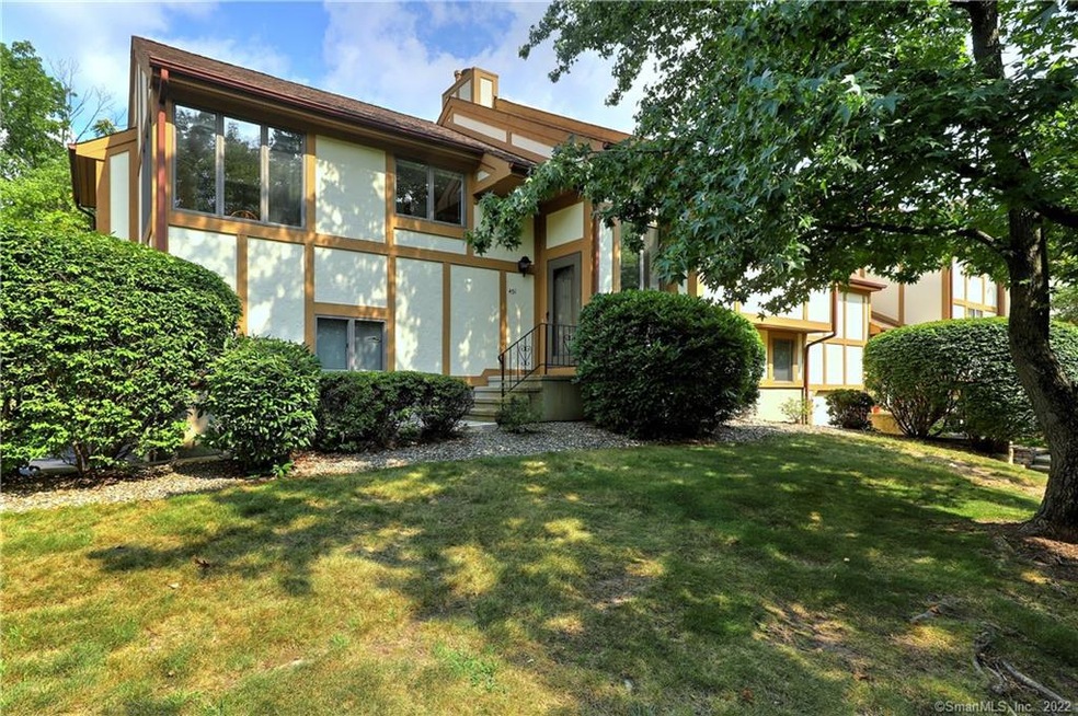 690 Forest Rd unit 431, West Haven, CT 06516 - photo 1