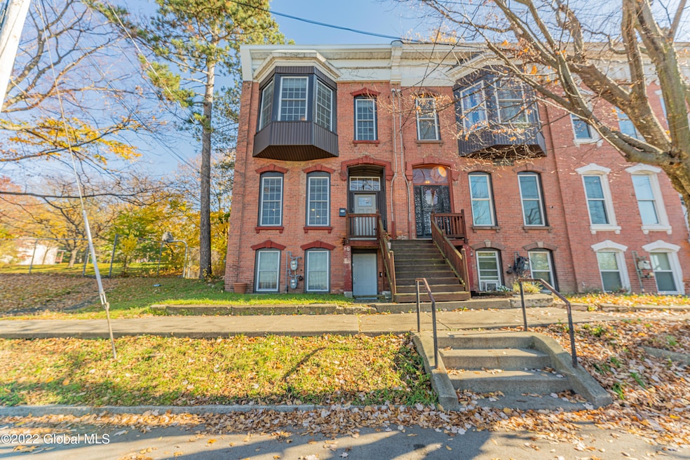 5 Elm Place, Troy, NY 12180 - photo 1