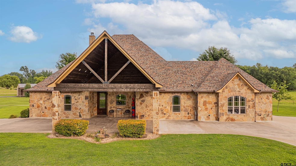 For Sale $1,650,000 • Co-Listing Agent