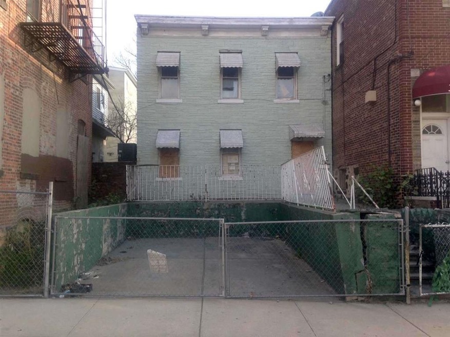 322 7th St, Union City, NJ 07087 - photo 1