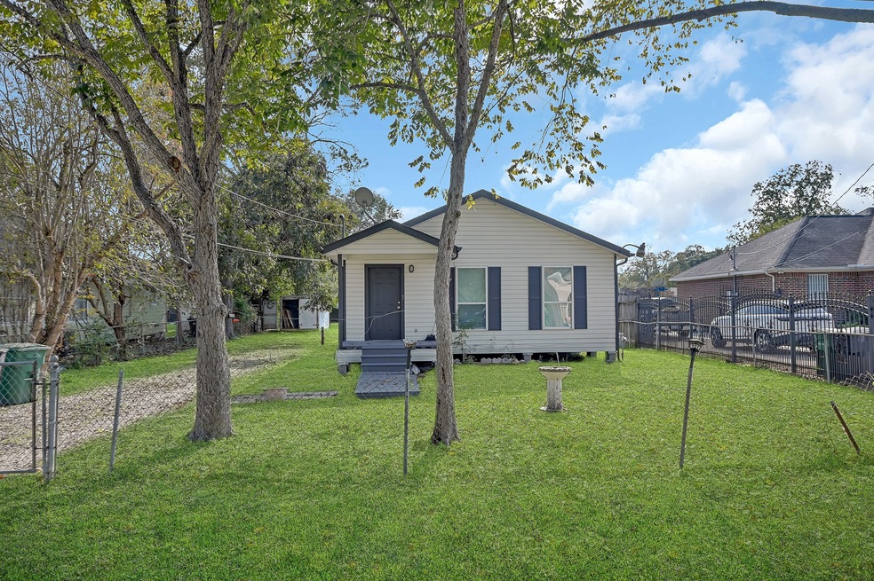 2028 Mcclelland St, Houston, TX 77093 - photo 1