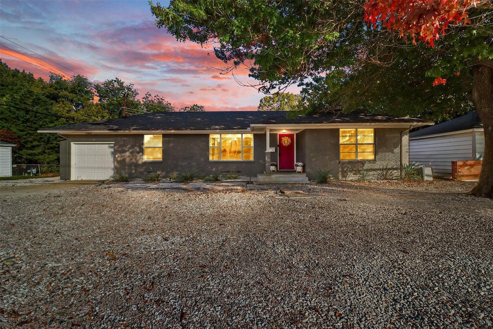 4910 Abrams Rd, Dallas, TX 75214 - photo 1