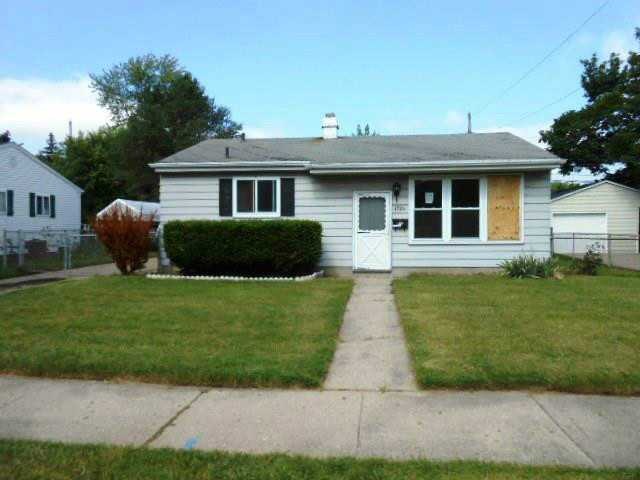 4724 Lowcroft Ave, Lansing, MI 48910 - photo 1