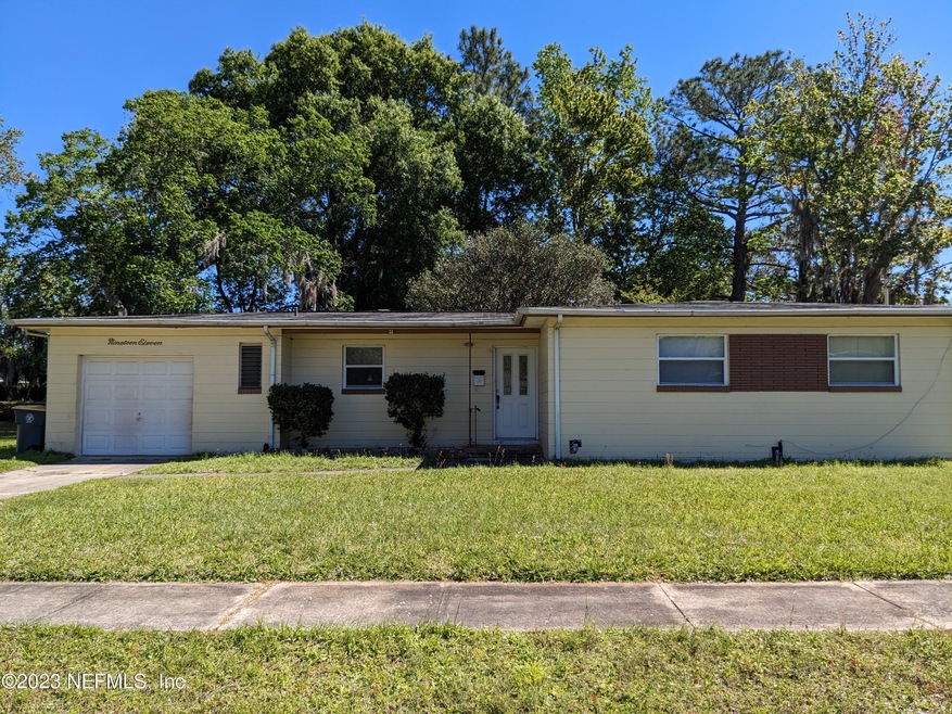 1911 Valens Dr E, Jacksonville, FL 32216 - photo 1