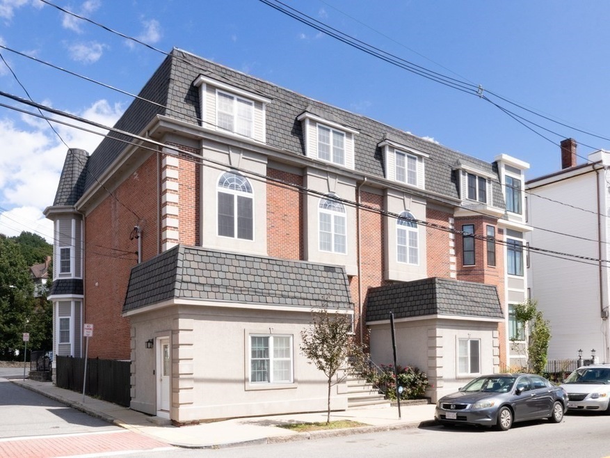 195 Washington Ave unit 2, Chelsea, MA 02150 - photo 1