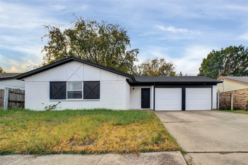 6408 Grasshopper Dr, Watauga, TX 76148 - photo 1