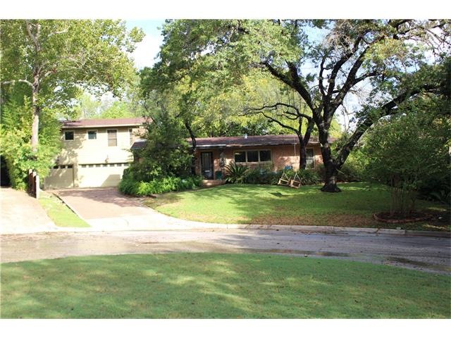 3012 Oakhurst with large garage and work space