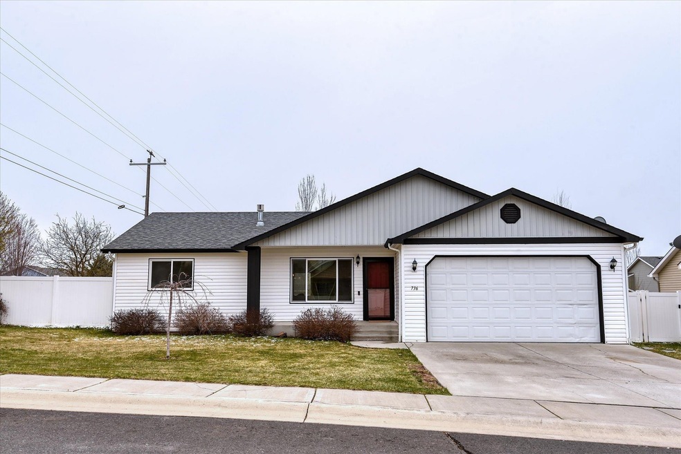 736 E Joshua Dr, Medical Lake, WA 99022 - photo 1