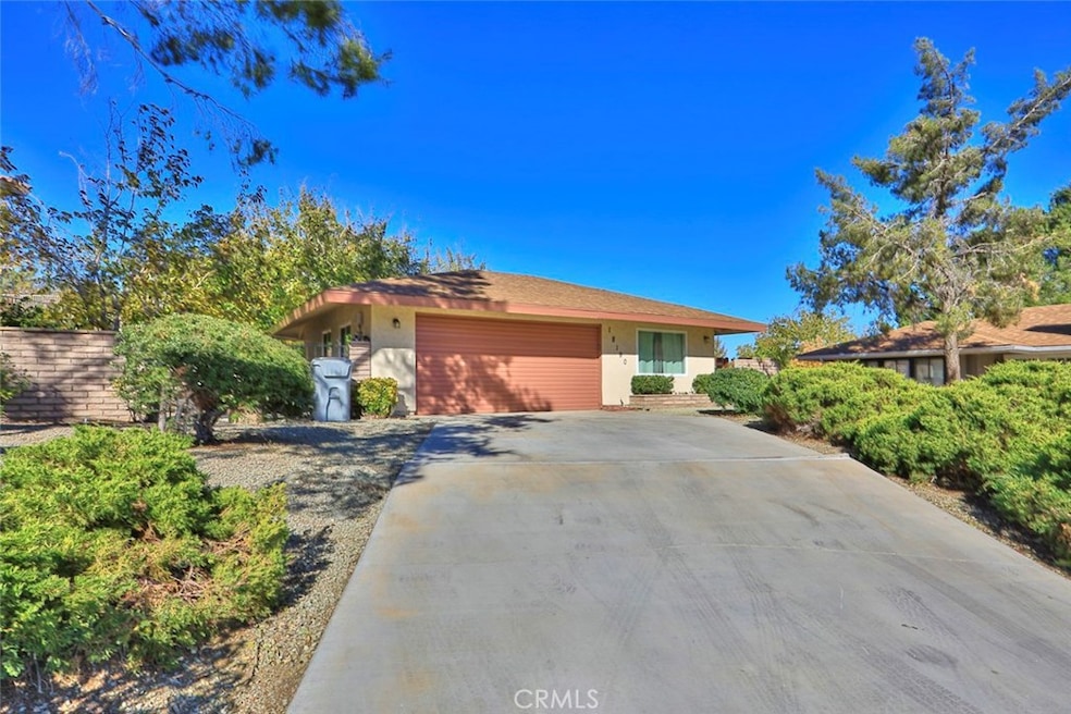 18190 Country Glen Ln, Victorville, CA 92395 - photo 1