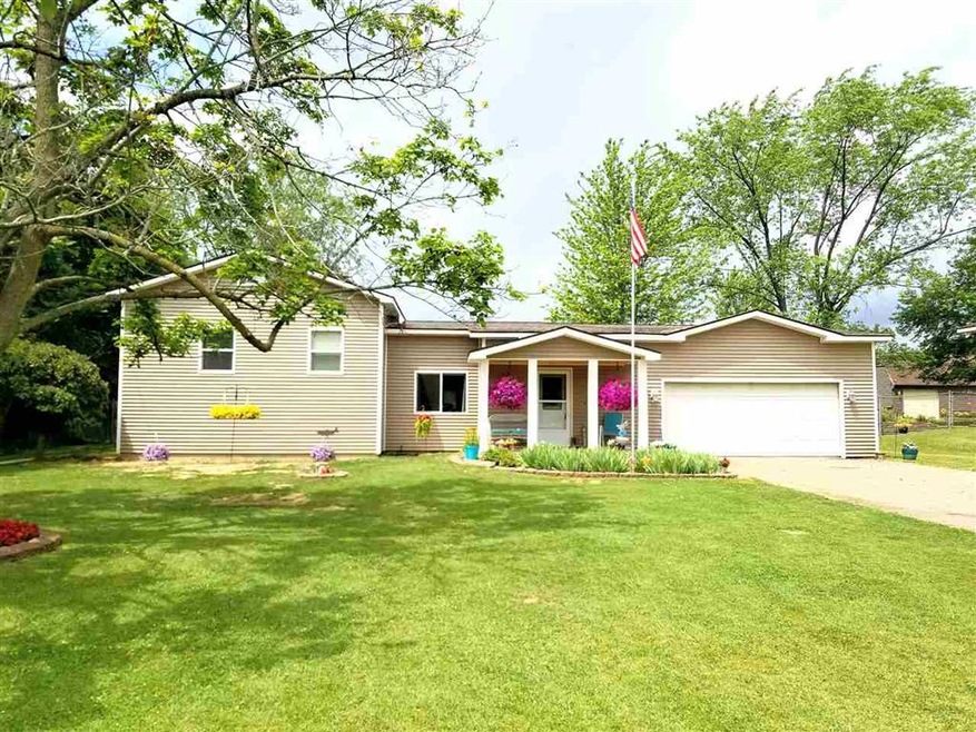 8057 N Webster Rd, Mount Morris, MI 48458 - photo 1