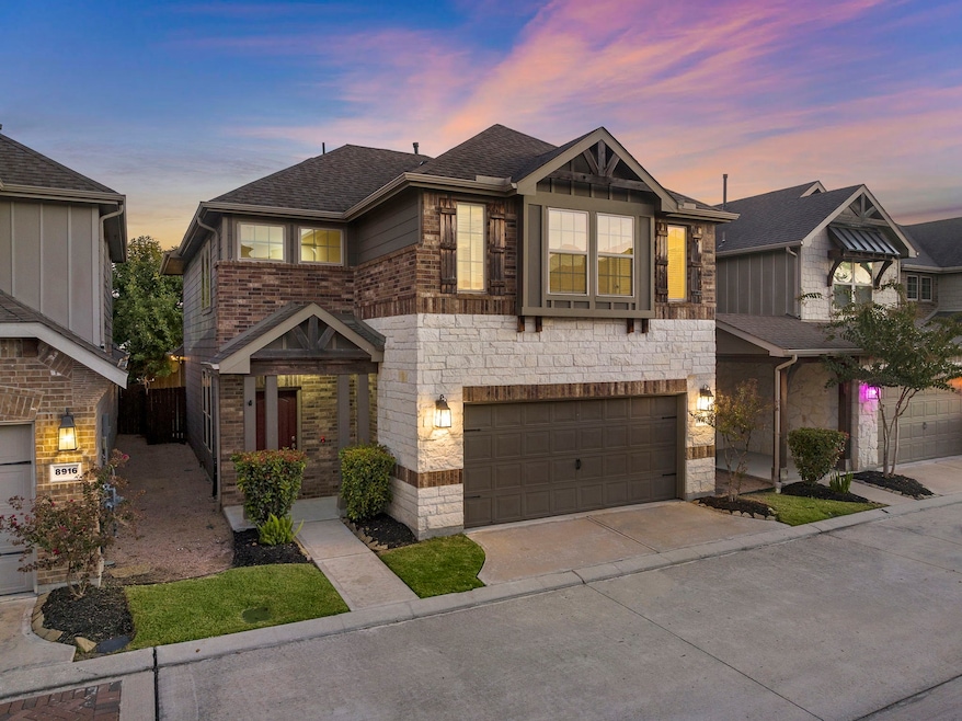 8914 Live Oak Grove Ln, Houston, TX 77080 - photo 1