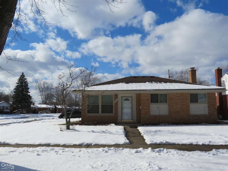 30315 Blossom St, Roseville, MI 48066 - photo 1