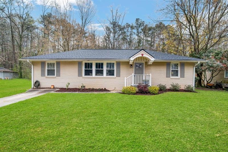 Adorable brick ranch in the heart of Brookhaven!