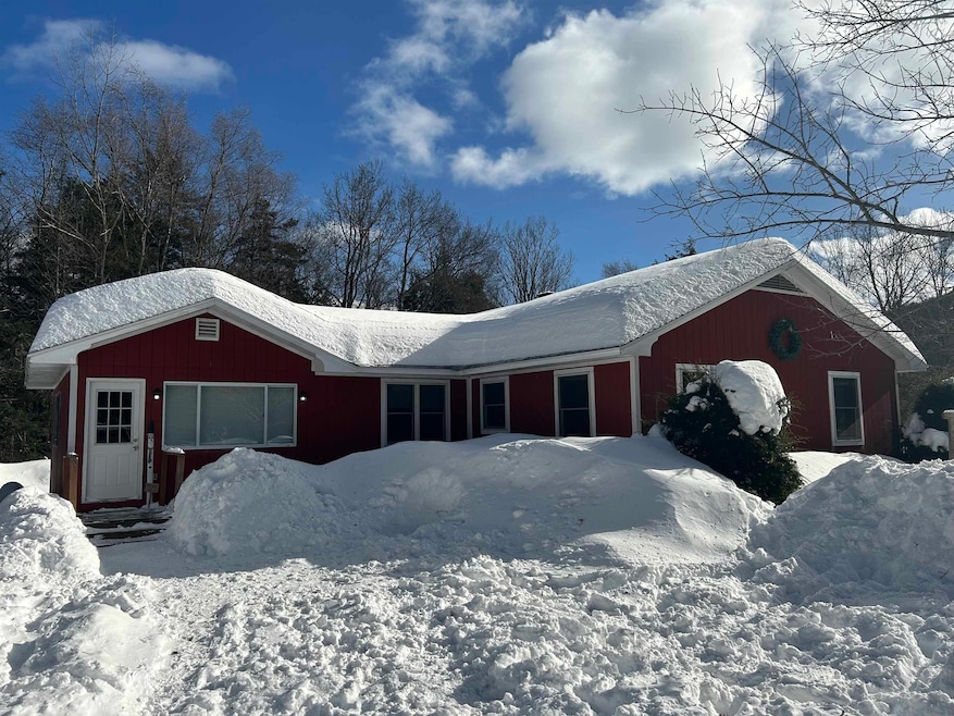 147 Davis Rd, Ludlow, VT 05149 - photo 1