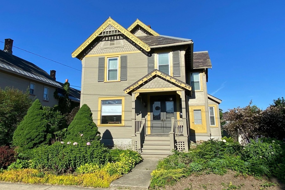 59 Elm St, Rutland, VT 05701 - photo 1