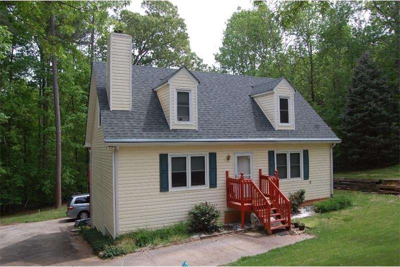 Beautiful home for sale in a wonderful neighborhoo
