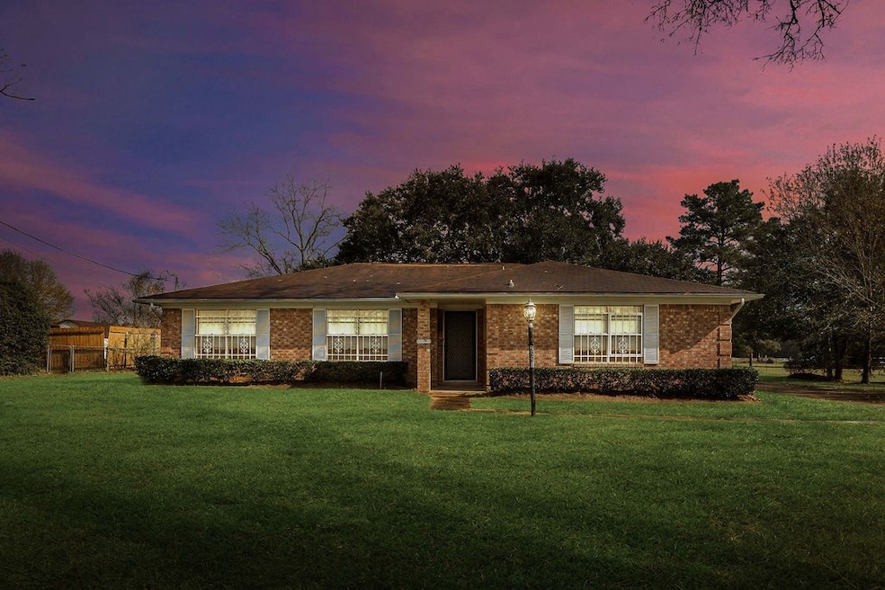 2223 Mccaleb Rd, Montgomery, TX 77316 - photo 1