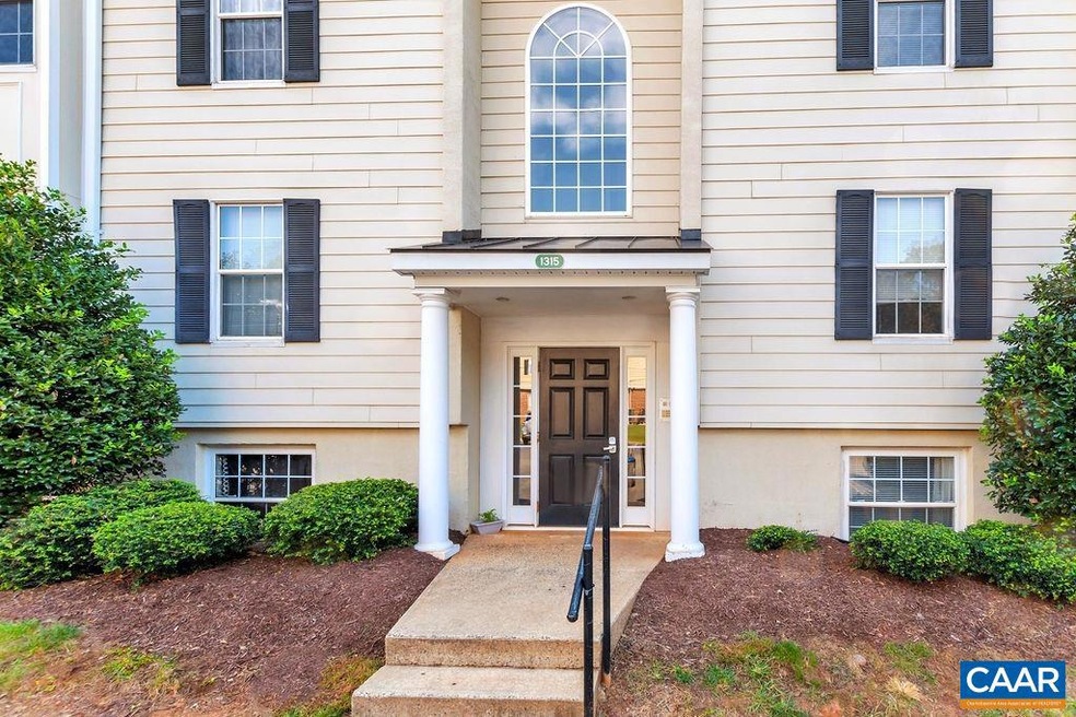 1315 Villa Way unit D, Charlottesville, VA 22903 - photo 1
