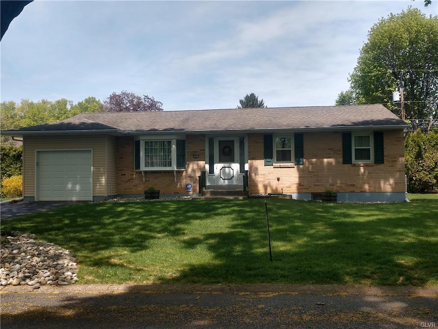 2511 Colorado St, Allentown, PA 18103 - photo 1