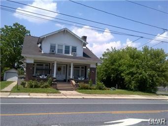 1019 Hanover Ave unit 2ndFl, Allentown, PA 18109 - photo 1