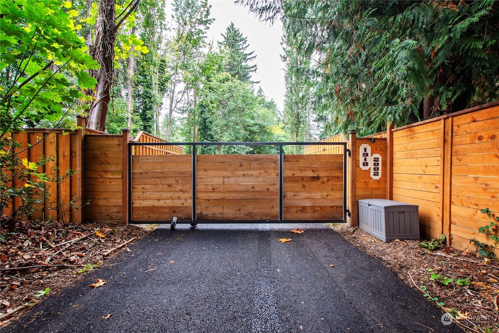 1918 Boulevard Rd SE, Olympia, WA 98501 - photo 1