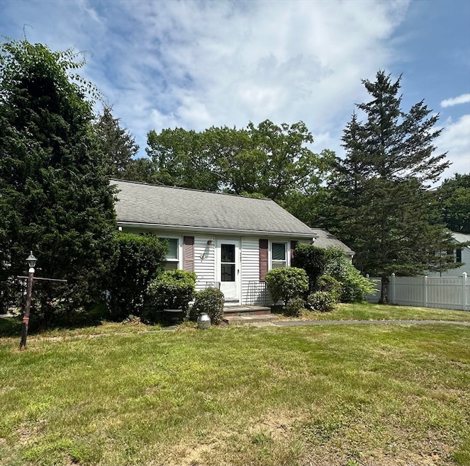 745 Monponsett St, Hanson, MA 02341 - photo 1