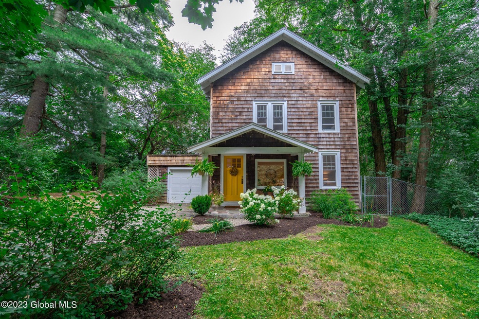 162 Menands Rd, Albany, NY 12211 - photo 1