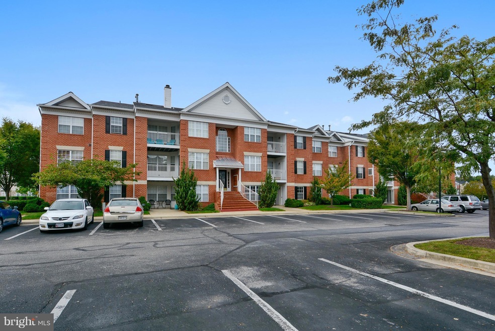 2408 Forest Edge Ct unit 104M, Odenton, MD 21113 - photo 1