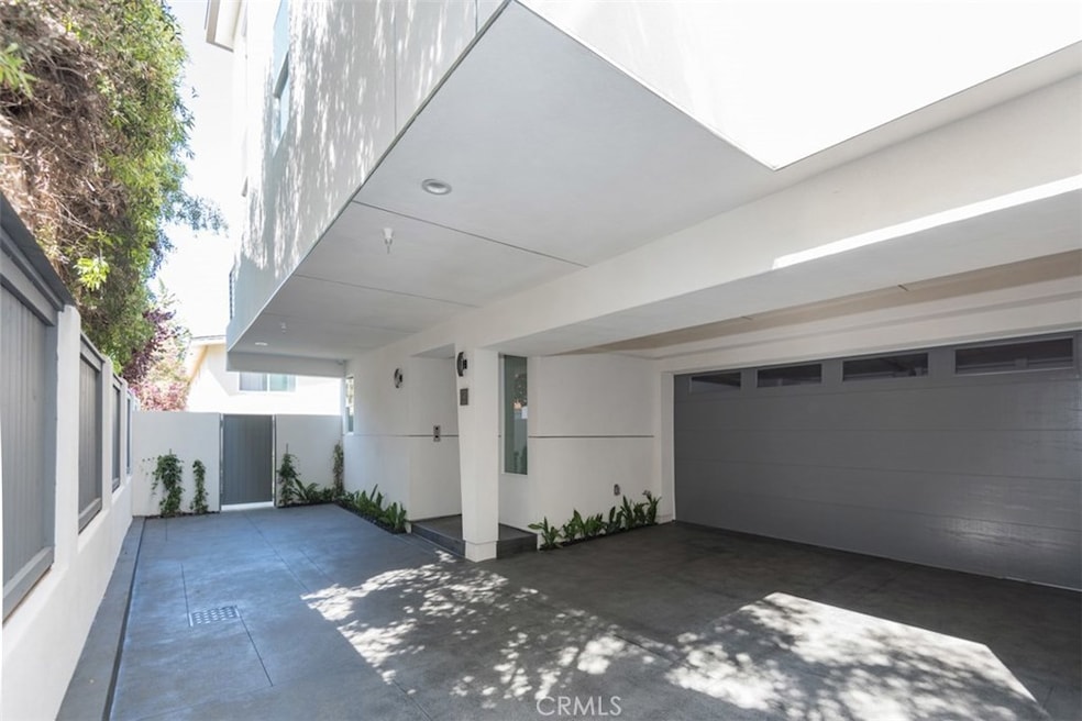 2415 Rockefeller Ln unit C, Redondo Beach, CA 90278 - photo 1