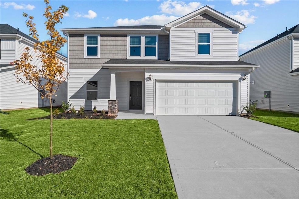 561 Cozy Bluff Rd, Spartanburg, SC 29301 - photo 1