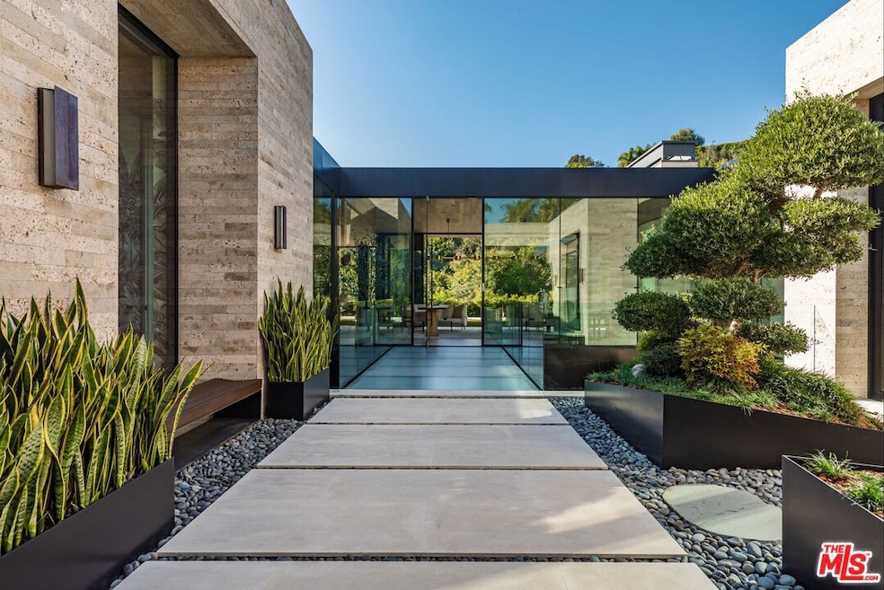 1335 Carla Ln, Beverly Hills, CA 90210 - photo 1