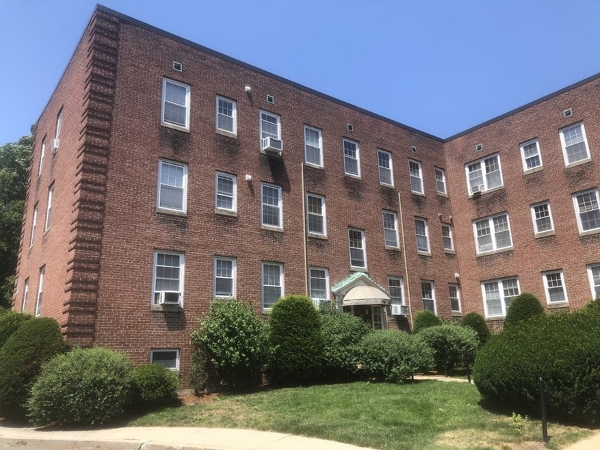 29 Englewood Ave unit 29-5, Brookline, MA 02445 - photo 1