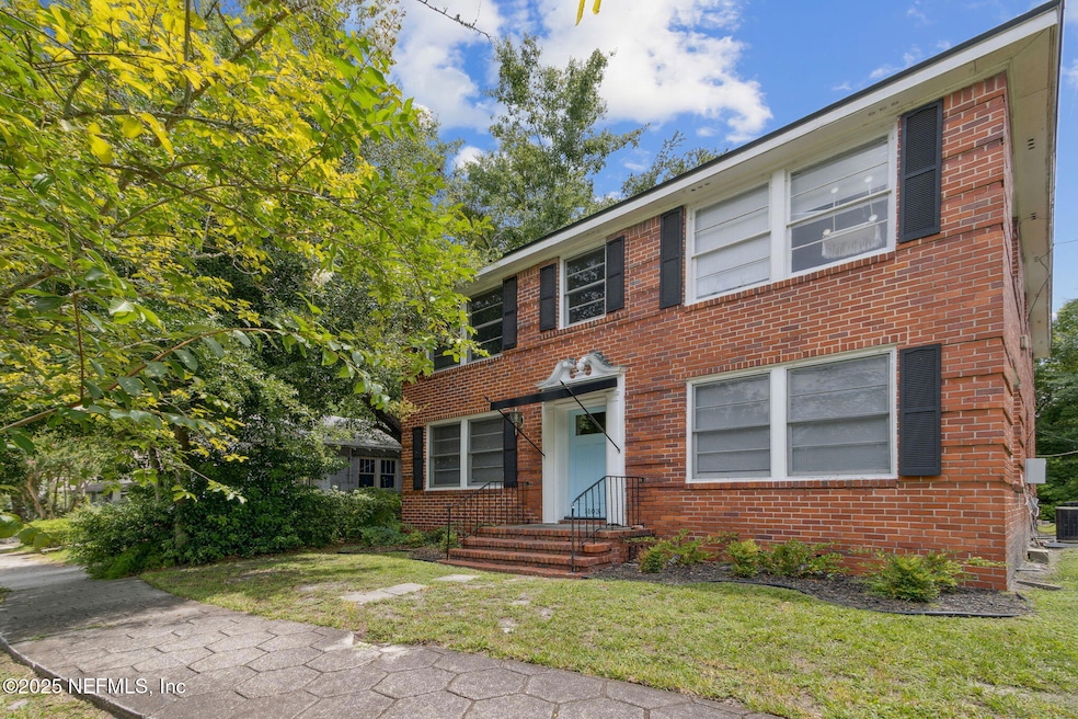 For Rent $1,195/month • Co-Listing Agent