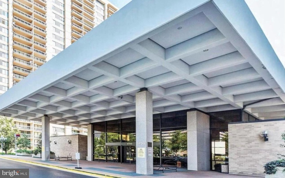 Skyline Plaza unit 2218S, Baileys Crossroads, VA 22041 - photo 1