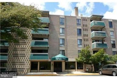 Lafayette Park unit 402, Falls Church, VA 22041 - photo 1