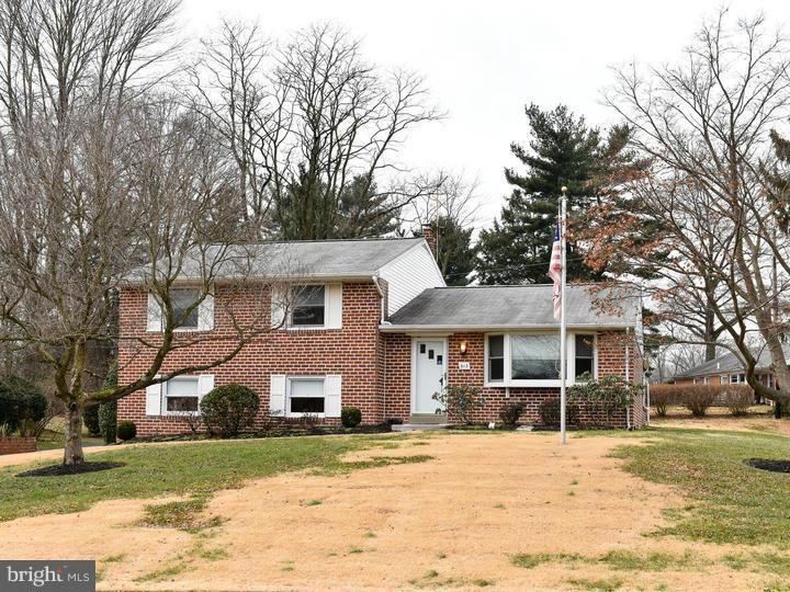 613 Morris Ln, Wallingford, PA 19086 - photo 1