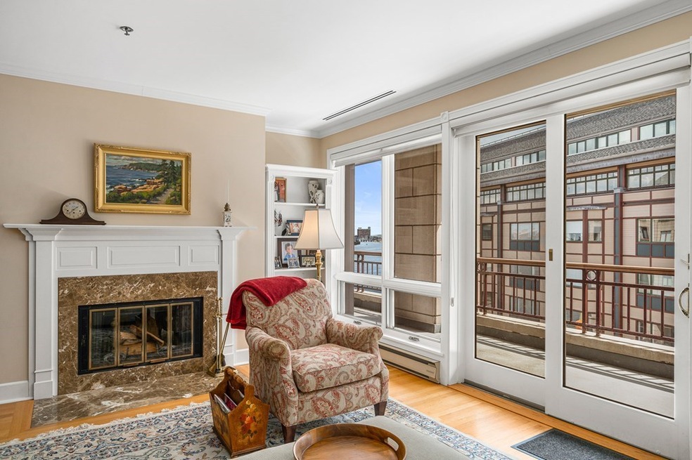 Burroughs Wharf unit 502, Boston, MA 02109 - photo 1