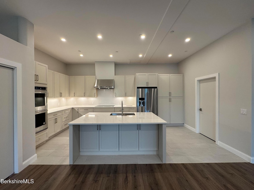 Large kitchen