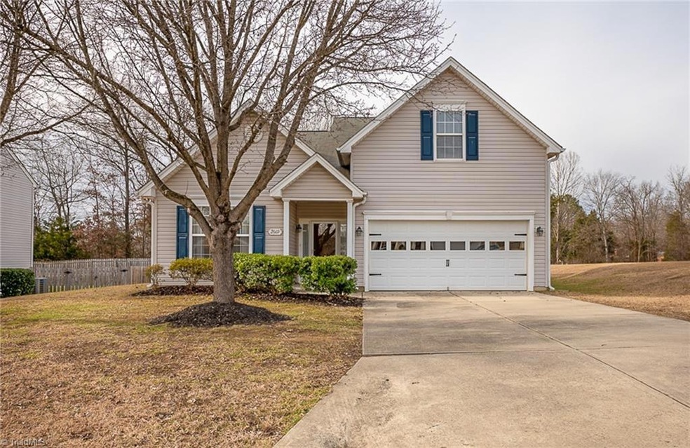 2669 Hidden Pond Cv High Point NC 27265