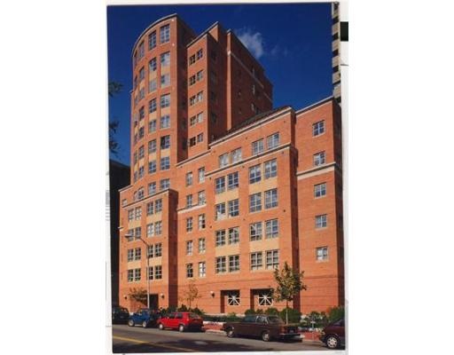 931 Mass Ave unit 401, Cambridge, MA 02139 - photo 1