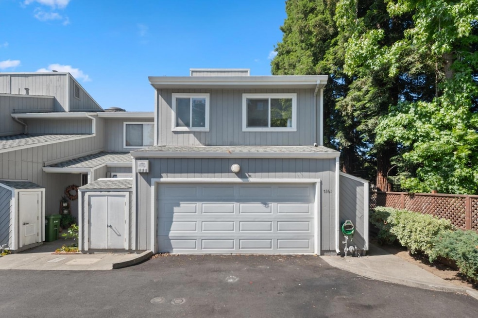 Sold $700,000 • Co-Listing Agent