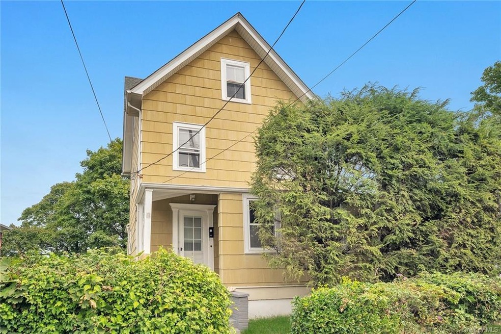 11 Crestview St, New Rochelle, NY 10801 - photo 1