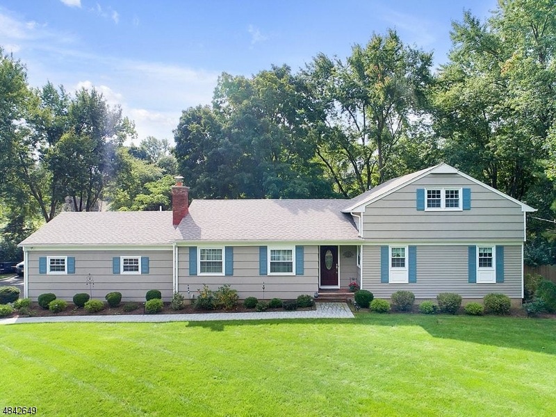 37 Gold Blvd, Basking Ridge, NJ 07920 - photo 1