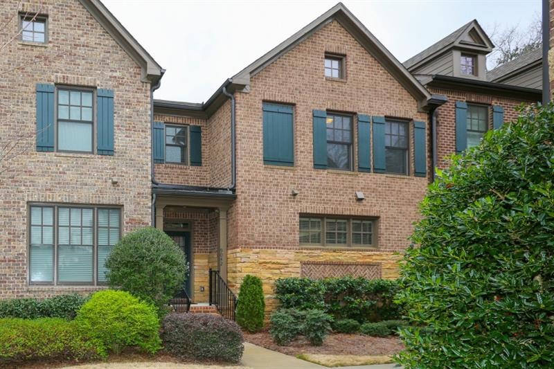 Like New! Immaculate Townhome in Sought After Sanc