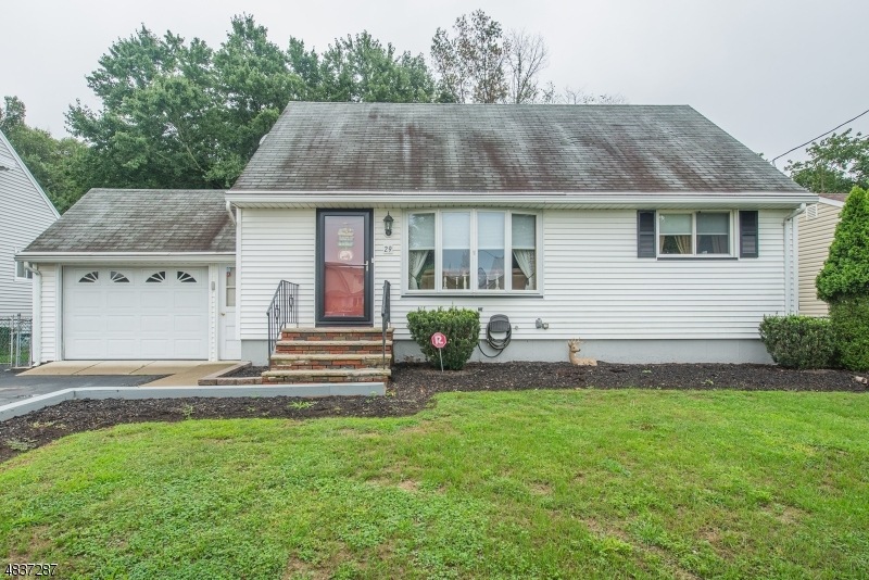 29 Wallace Ln, Woodland Park, NJ 07424 - photo 1