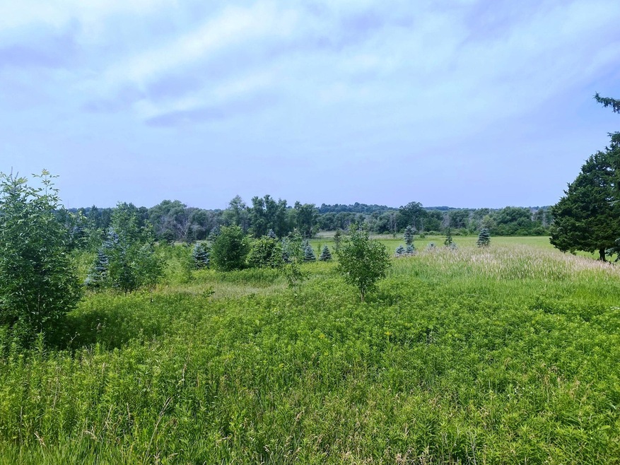 Lot 2 Weis St
