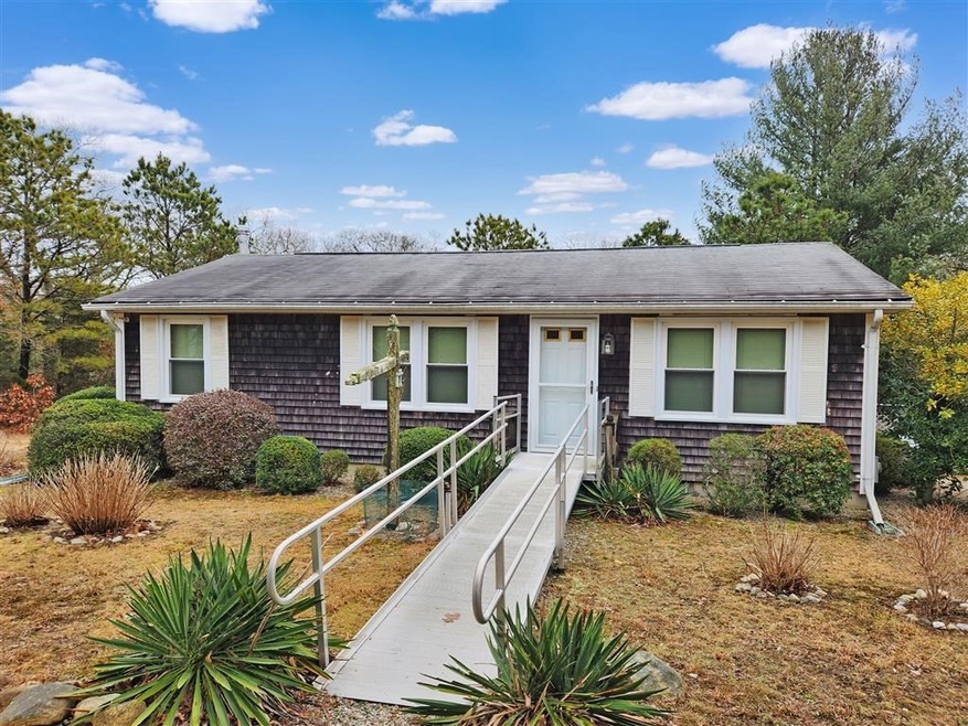 12 Bellevue Rd, Oak Bluffs, MA 02557 - photo 1