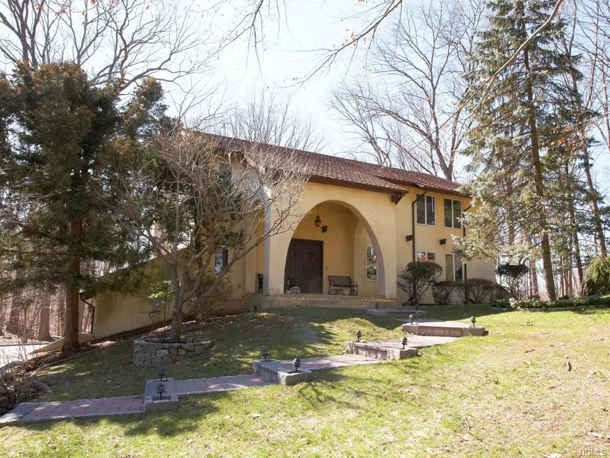 467 Old Sleepy Hollow Rd, Pleasantville, NY 10570 - photo 1